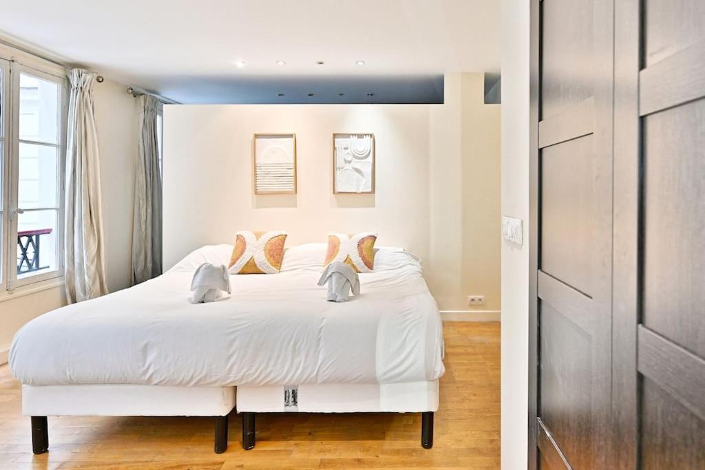 Appartement Grand 150m2 - Ii Paris